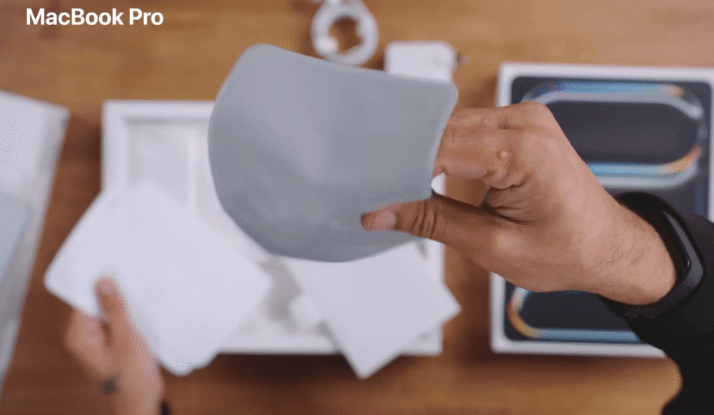 soft  cleaning cloth for mackbook pro m5